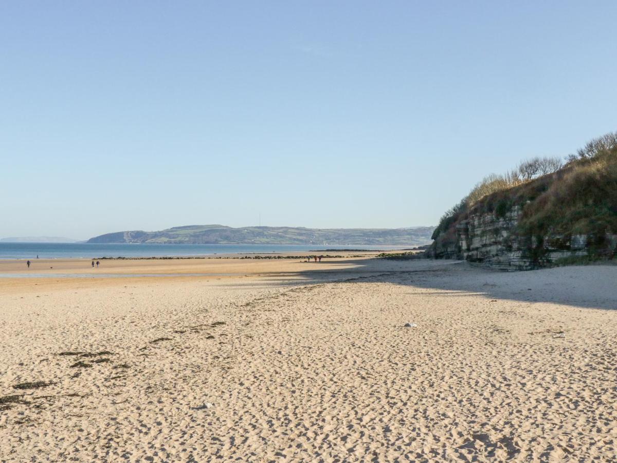 Hafan Traeth Beach Haven Apartman Benllech Kültér fotó